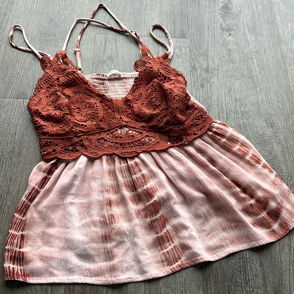 Main strip size s